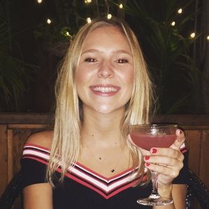 Meet your Posher, Natalie